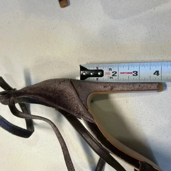 Gianni Bini Brown Heels Size 10 - Picture 2 of 14